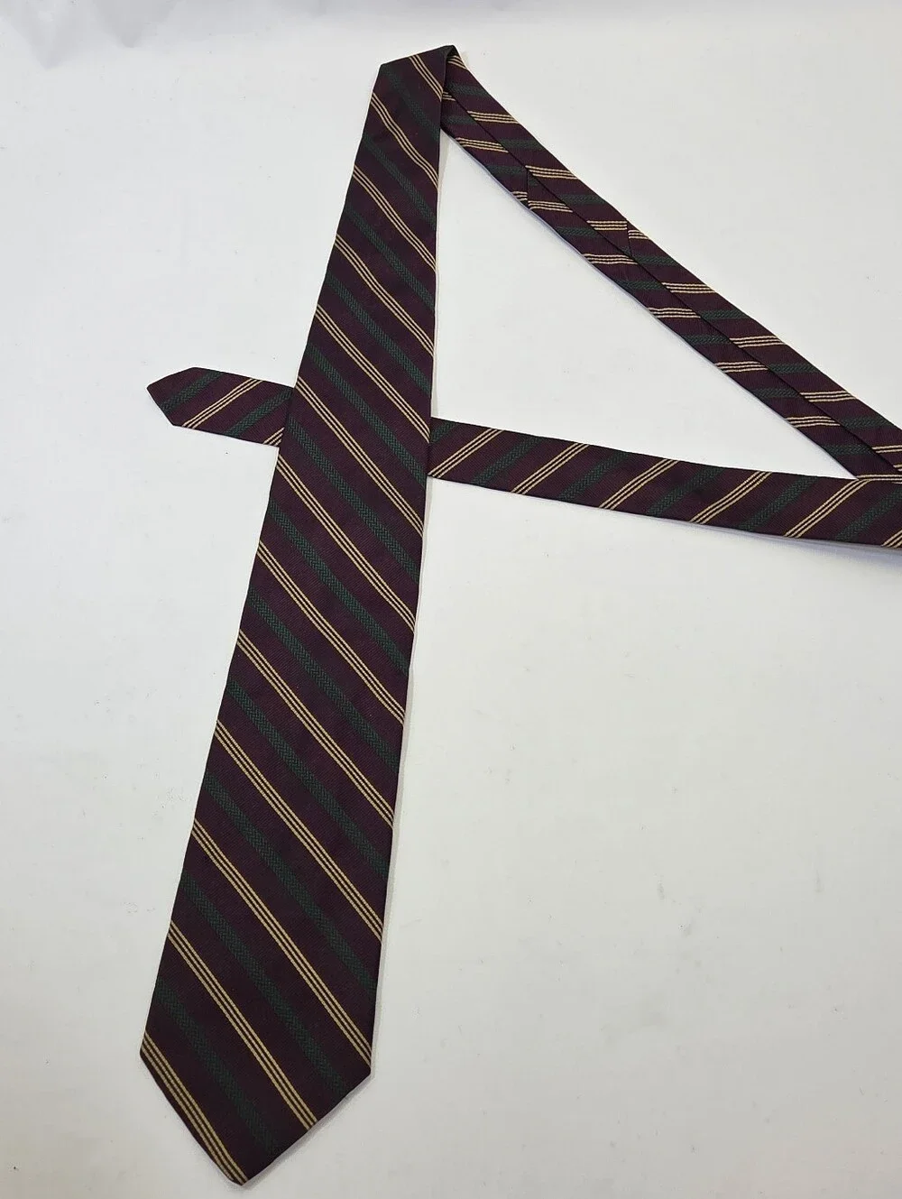 Brooks Brothers Makers Silk Burgundy Green Rep Tie
